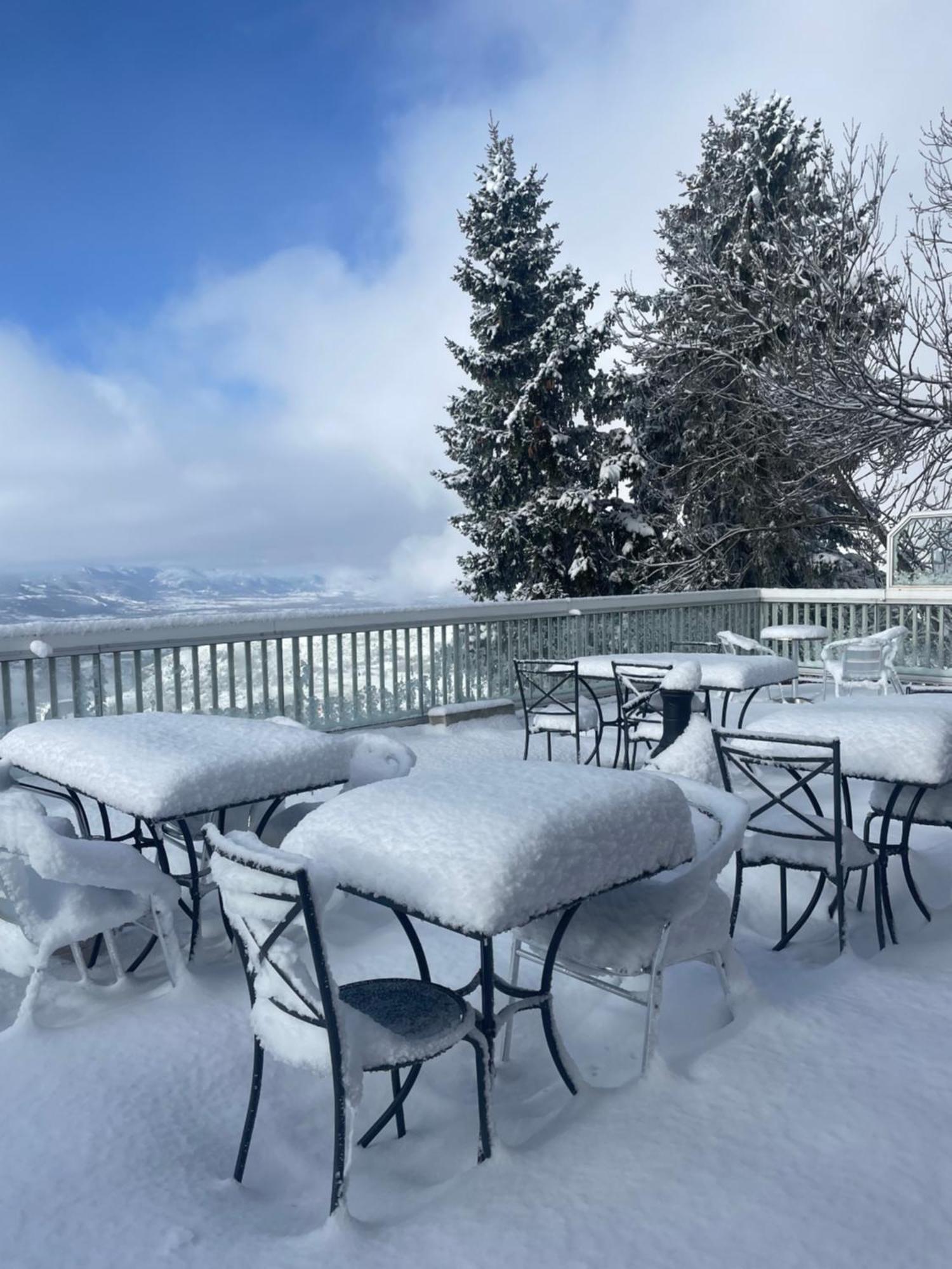 Hotel Des Pyrenees Font-Romeu-Odeillo-Via Exterior photo